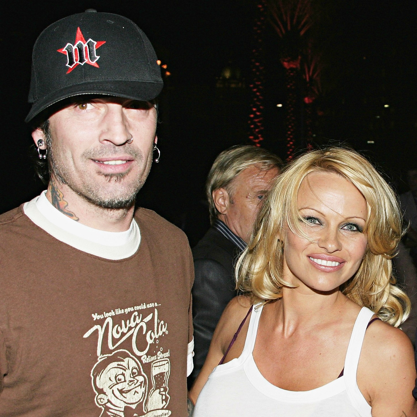 Após zilhões de idas e voltas, a atriz Pamela Anderson e o músico Tommy Lee chegaram a um consenso: a boa e velha amizade. (Foto: Getty Images)