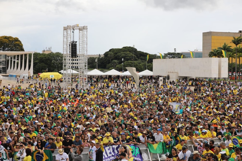 Público acompanha cerimônia de posse de Jair Bolsonaro — Foto: Fábio Tito/G1