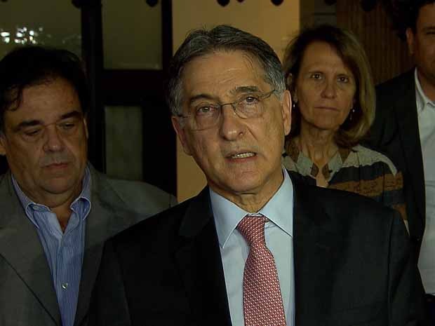 Governador Fernando Pimentel anuncia linhas de créditos a cidades afetadas (Foto: Reprodução/TV Globo)