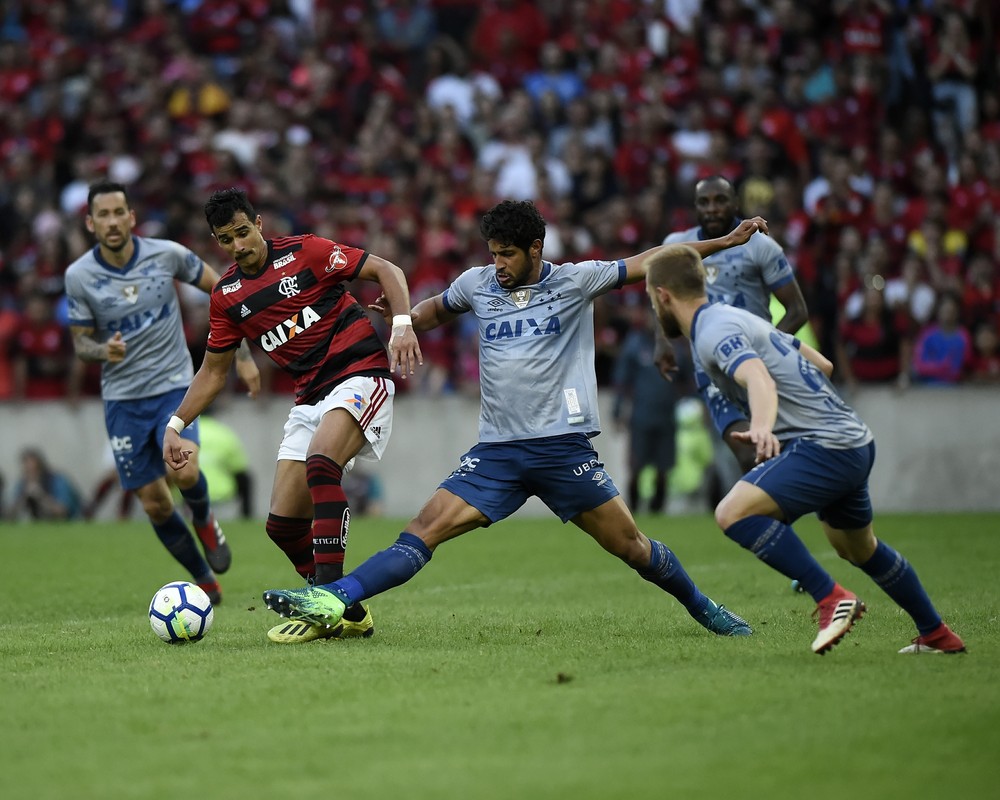 Cruzeiro conquista 25% dos pontos contra os 10 primeiros no 1º turno