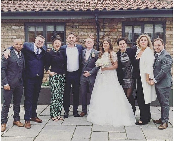Stephen Graham no casamento de Thomas Turgoose (Foto: Instagram)