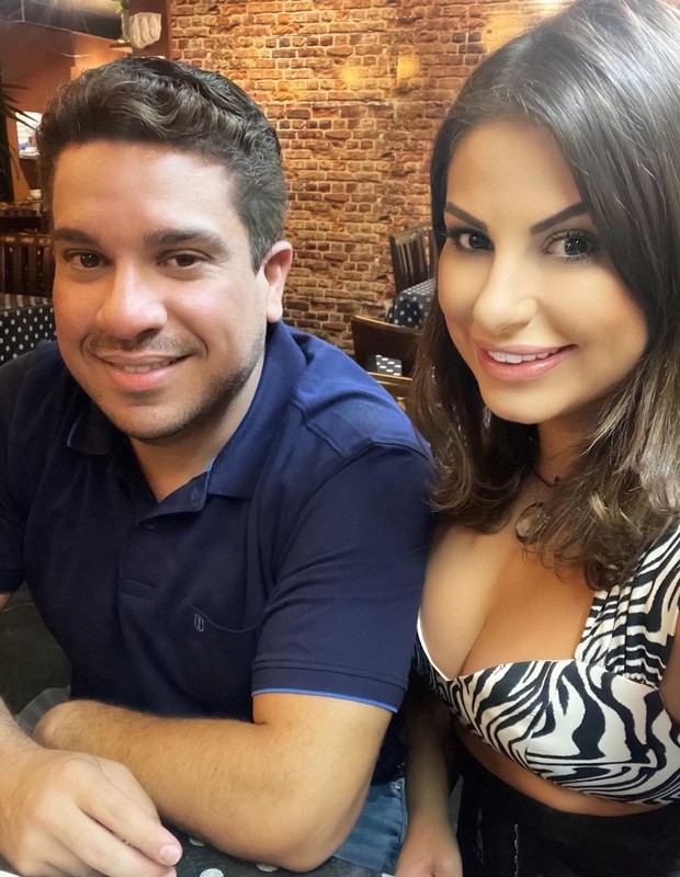 Lívvia Bicalho e o namorado, Rafael Ribeiro (Foto: Reprodução/Instagram)