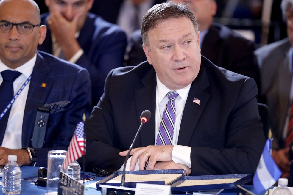 Mike Pompeo, secretário de Estado dos EUA, nesta segunda-feira (4) durante reunião da OEA em Washington (Foto: Somodevilla/Getty Images/AFP )