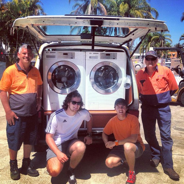 Van para lavagem de roupas (Foto: Orange Sky Laundry/Divulgação)