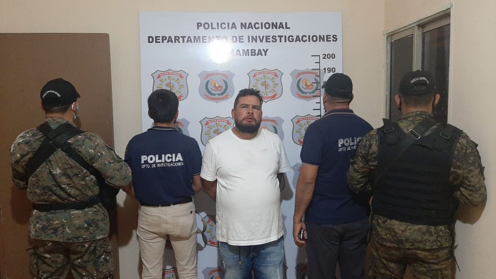 Cachorrão foi preso pela polícia paraguaia  — Foto: Jornal ABC Color