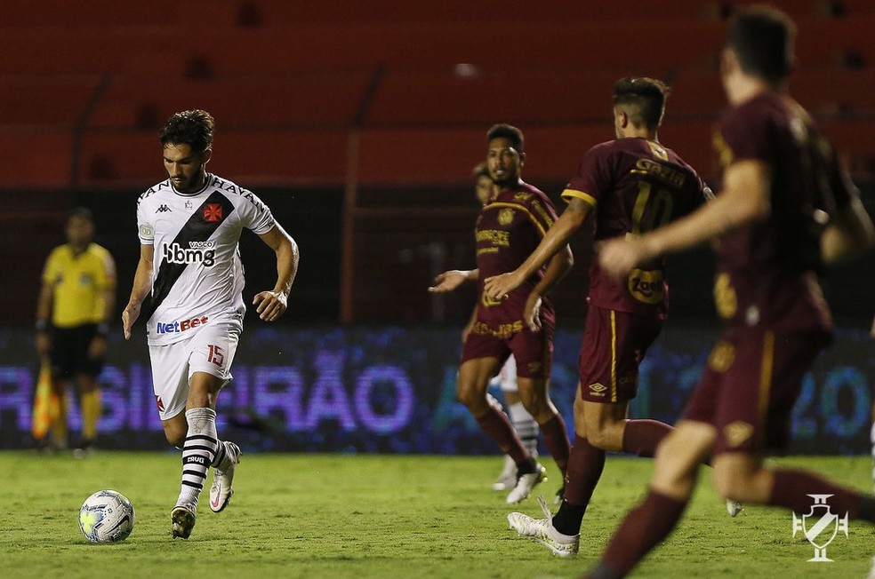 Andrey Celebra Boa Atuacao No 100Âº Jogo Pelo Vasco E Mira Tacas Quero Mais Marcas Nesse Clube Tao Gigante Vasco Ge