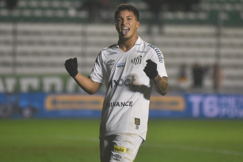 Marcos Leonardo festeja gol da vitória do Santos — Foto: Ivan Storti/Santos FC