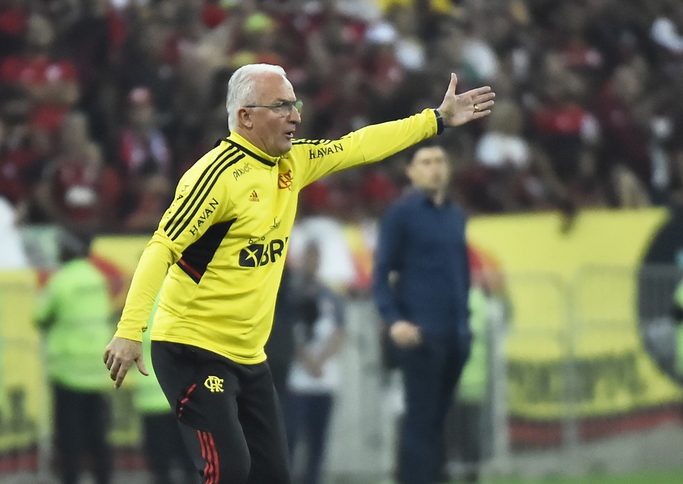 Dorival Júnior em Flamengo x Vélez — Foto: André Durão / ge