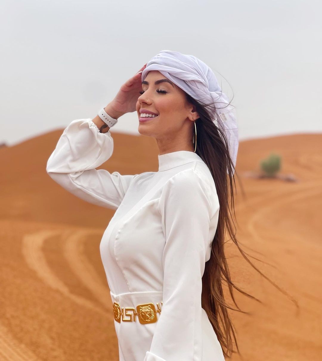 Maria Lina compartilha cliques em deserto de Dubai (Foto: Reprodução / Instagram)