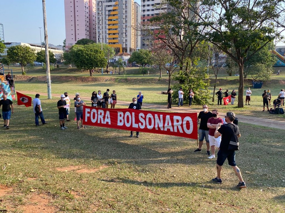 Presidente Prudente (SP) teve manifestação contra Bolsonaro nesta terça-feira (7) — Foto: Bill Paschoalotto/TV Fronteira