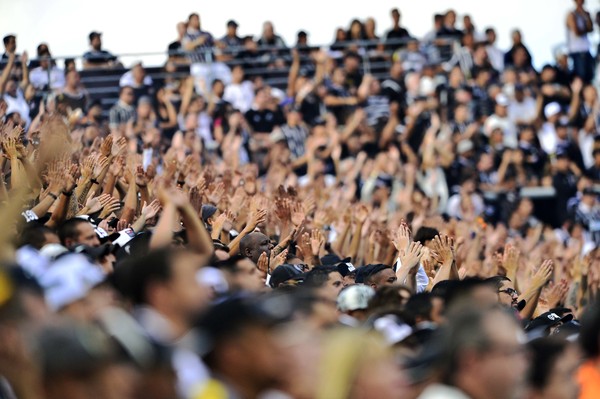 Arena cheia de novo: Fiel esgota ingressos para jogo entre Corinthians e Sport