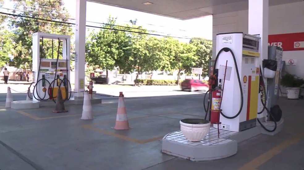 Postos em Maceió ainda estão fechados por falta de combustíveis nesta sexta-feira (Foto: Reprodução/TV Gazeta)