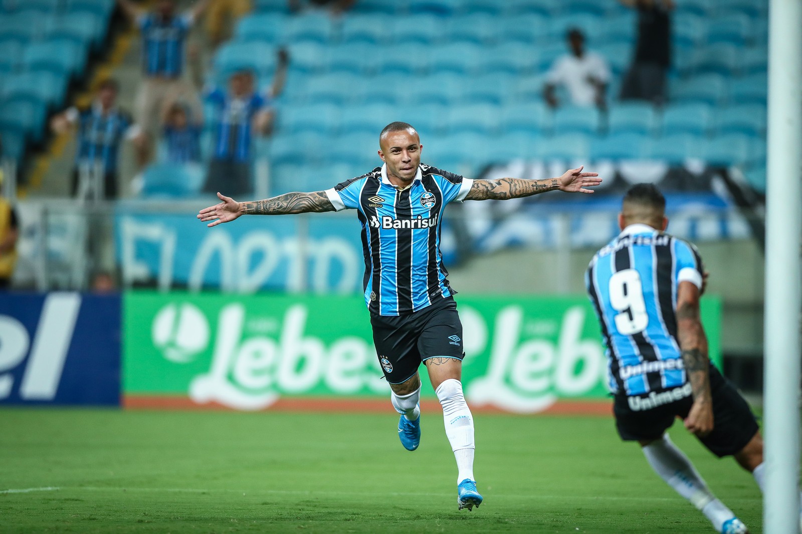 Grêmio comemora permanência de Everton, mas vê saída como inevitável: Questão de tempo