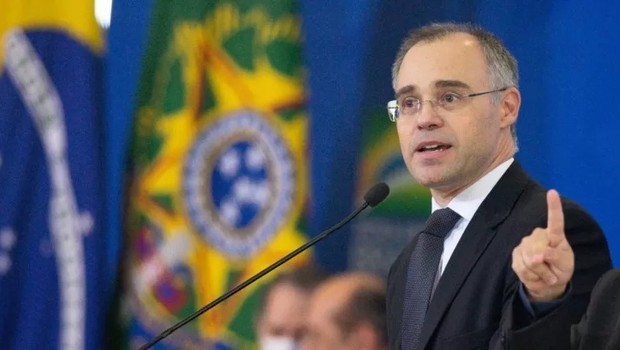 Bolsonaro mostrou lealdade aos evangélicos ao indicar André Mendonça ao STF, afirma o pesquisador (Foto: Getty Images via BBC)