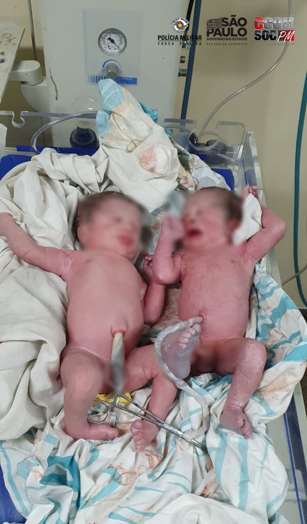 Em São Paulo, mulher dá à luz a gêmeos com ajuda da PM (Foto: Reprodução/ Facebook PMSP)