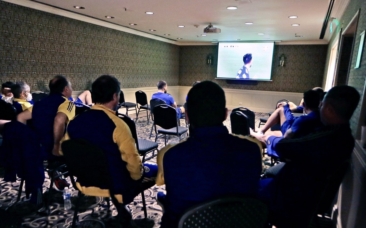 Com elenco isolado em hotel, Boca Juniors usa sub-21 e ...