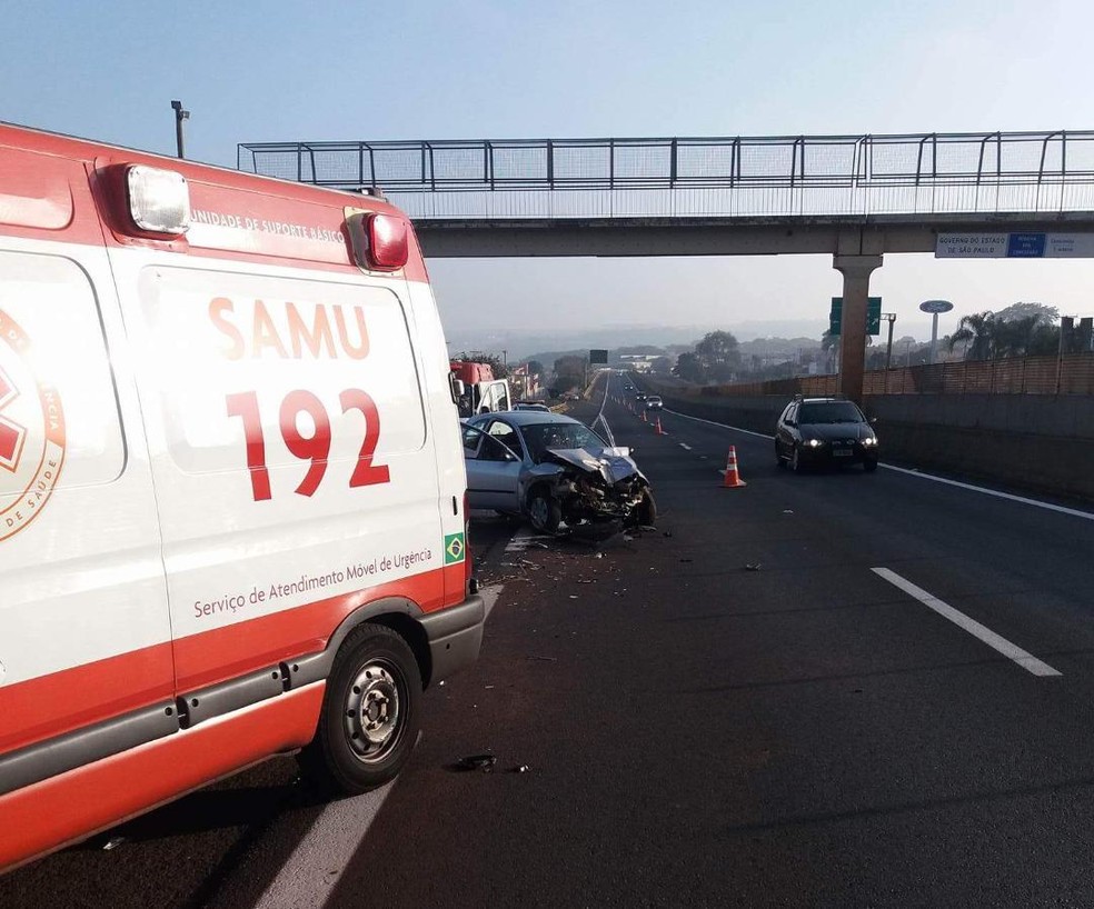 Pista foi parcialmente interditada para atendimento das vítimas em Jaú  (Foto: João Vitor Munhoz / Arquivo pessoal )