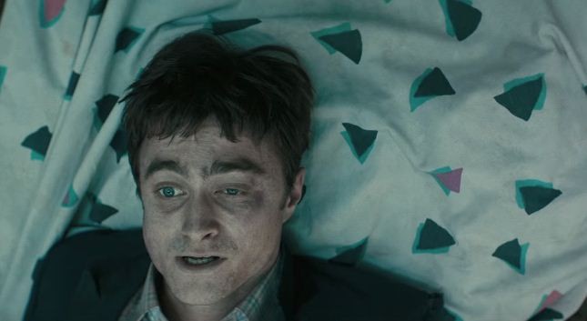 Daniel Radcliffe dá vida - mesmo! - a defunto em 'Swiss Army Man' (Foto: Reprodução)