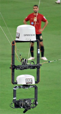 Spidercam, já adotada em alguns jogos na Copa 2010 (Foto: Divulgação)