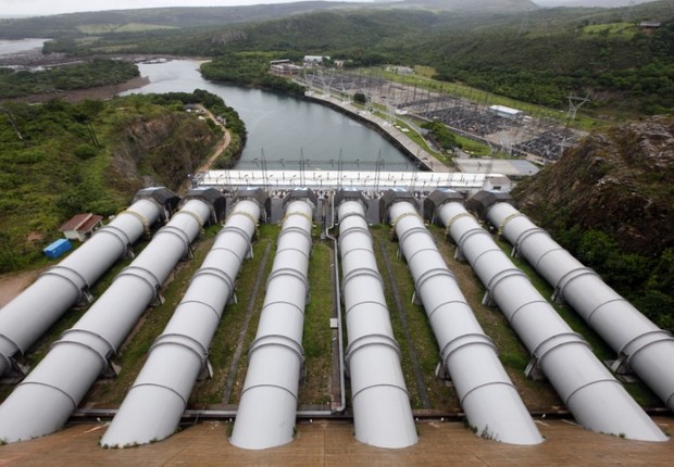 Vista da barragem hidrelétrica de Furnas, em São José da Barra, em Minas Gerais, Brasil (Foto: Paulo Whitaker/Reuters)