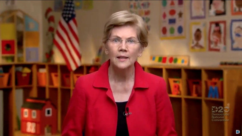 Senadora Elizabeth Warren fala no terceiro dia da Convenção Nacional Democrata em vídeo nesta quarta-feira (19)  — Foto: Convenção Nacional Democrata/Pool/Reuters