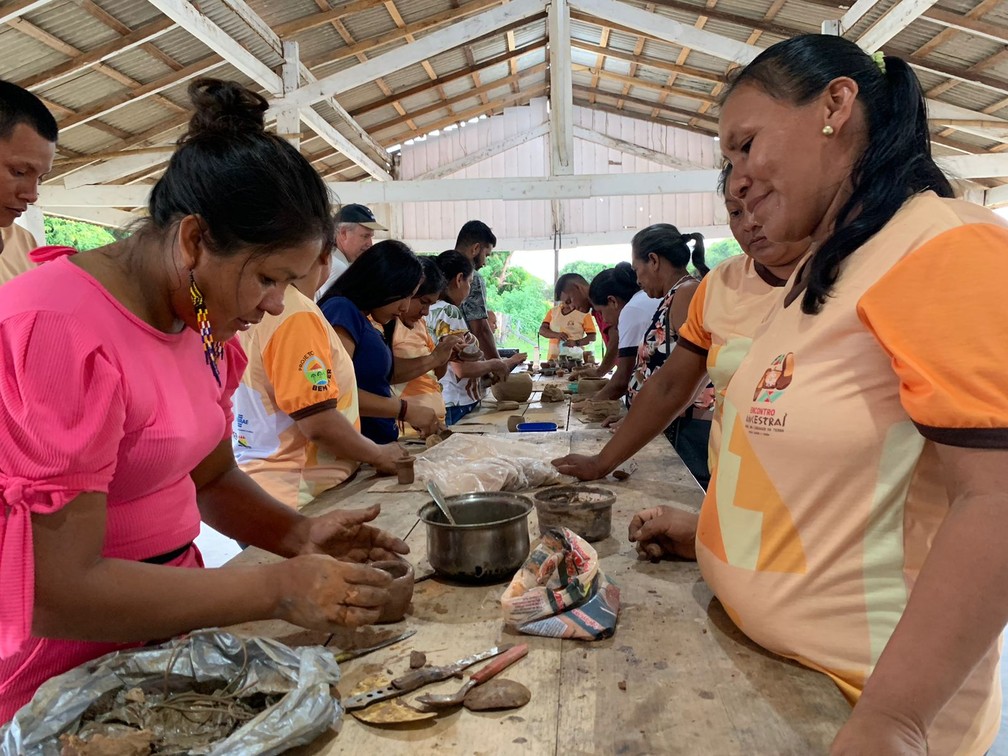 Encontro reuniu mulheres de três etnias indígenas.  — Foto: Yara Ramalho/g1 RR