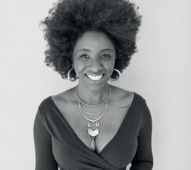 Por causa do seu trabalho à frente do movimento black money, a empreendedora Nina Silva foi escolhida como uma das cem afrodescendentes mais influentes do mundo abaixo de 40 anos, segundo a ONU (Foto: Pablo Saborido)