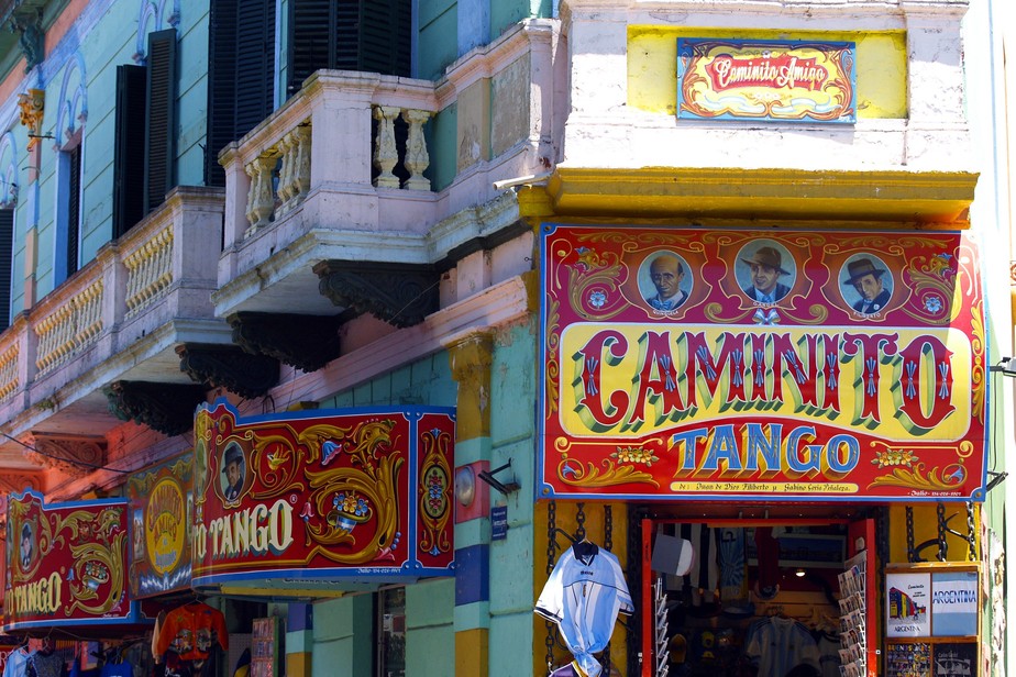 Caminito, a região mais turística do bairro de La Boca, em Buenos Aires, capital da Argentina