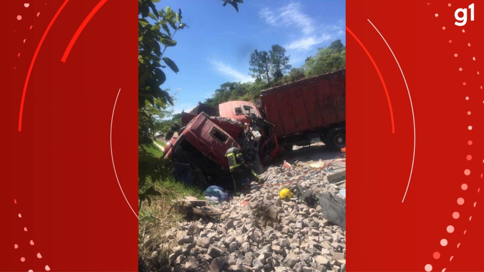 Acidente entre dois caminhões na BR-471 deixa duas pessoas mortas 