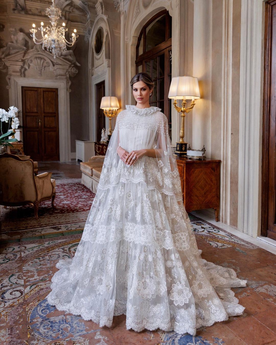 A noiva Lala Rudge usou um vestido alta-costura Valentino (Foto: German Larkin)