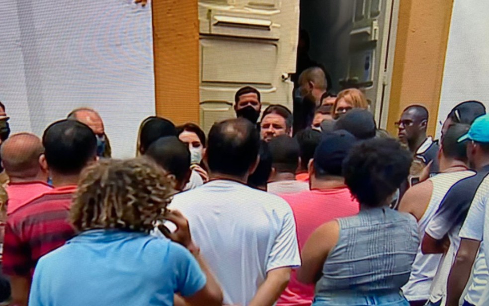 Motorista de aplicativos foram até a Câmara de Vereadores durante ato na capital  — Foto: Reprodução/TV Sergipe