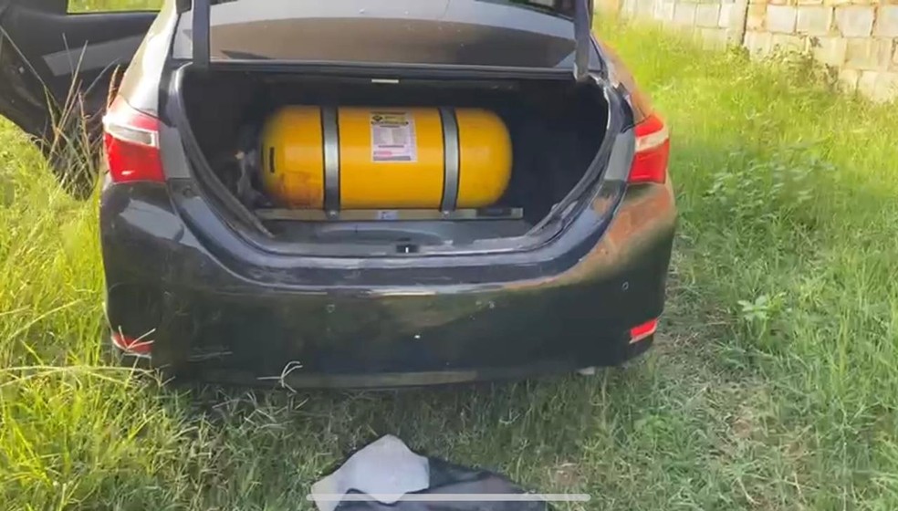 Carro encontrado com sangue no porta-malas seria utilizado pelo tráfico de drogas — Foto: Reprodução/Arquivo Pessoal