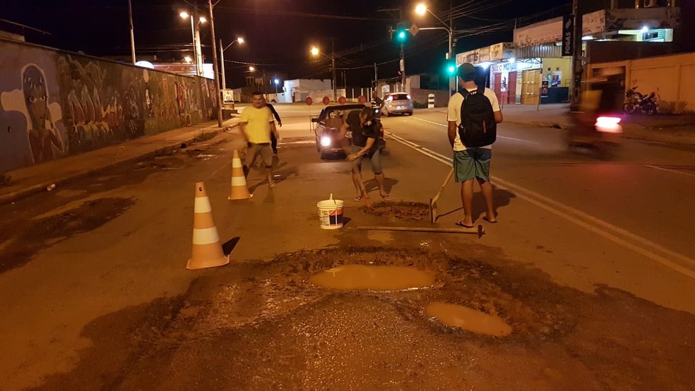Mutirão foi feito na Estrada Jarbas Passarinho, em Rio Branco — Foto: Arquivo pessoal