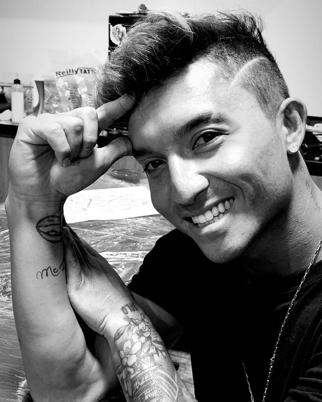 Flavio Nakagima mostra suposta tatuagem para MC Loma no braço (Foto: Reprodução/Instagram)