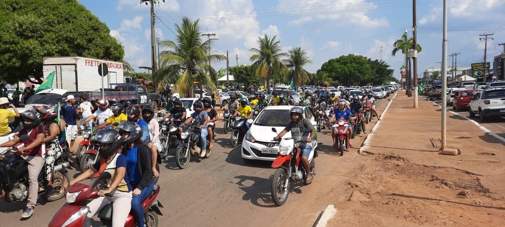 Ariquemes (RO): Manifestantes percorreram ruas em apoio a Bolsonaro no 7 de Setembro — Foto: Lussandro Regino/Rede Amazônica