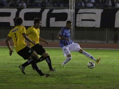 Por ajustes, parceiros Londrina e Grêmio disputam amistoso no Café