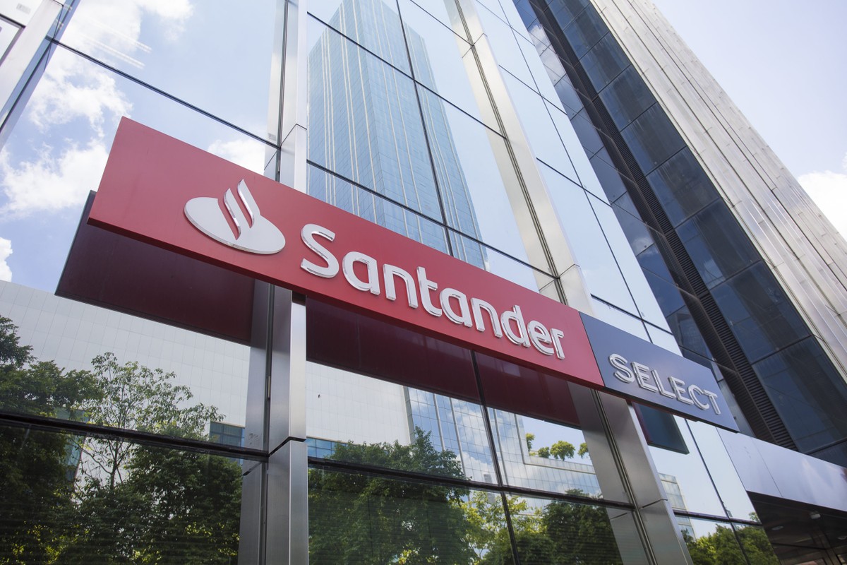 Clientes relatam falhas no app do Santander; banco diz que problemas estão  resolvidos | Economia | G1