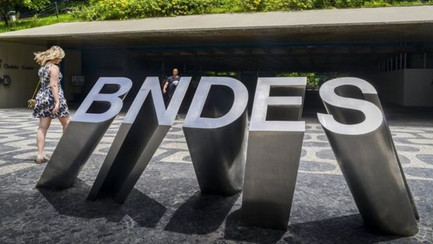 A partir de 2015, BNDES passou a publicar informações detalhadas sobre suas operações e íntegra de contratos (Foto: Getty Images via BBC News Brasil)