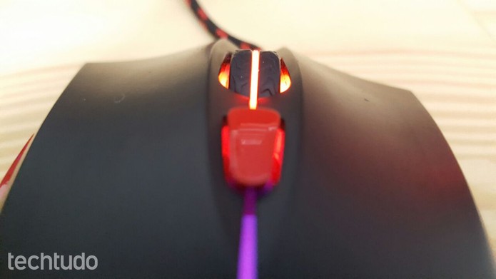 Mouse gamer Agon AGM3050/D (Foto: Rodrigo Rosalinski/TechTudo)