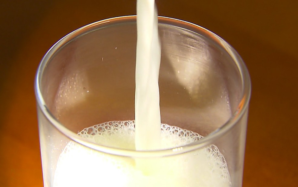 Copo de leite, leite longa vida — Foto: Reprodução/EPTV