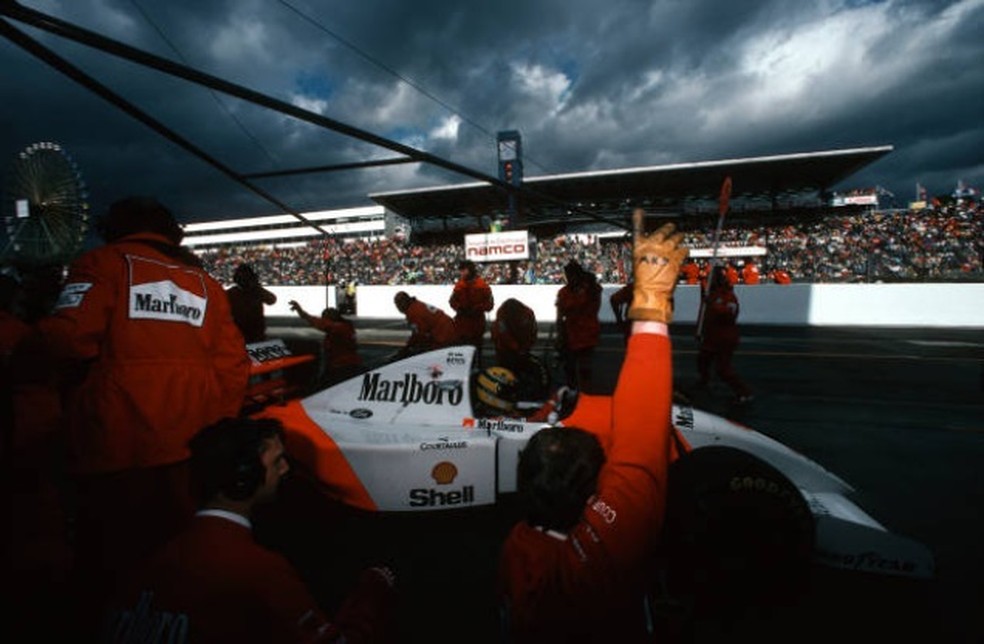 McLaren foi perfeita nos pit stops em Suzuka, em 1993 — Foto: Getty Images