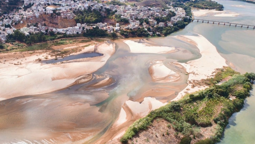 Projeto mostra aumento de banco de areia no Rio Doce, no ES â Foto: Renilton Kirmse/ TV Gazeta 