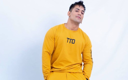 Cantor Tiago, affair de Tania Mara, fará cirurgia de aumento peniano: "Novas sensações" - Vimarsana News