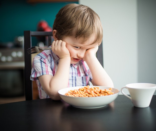 O que fazer quando a criança não quer comer? (Foto: Thinkstock)