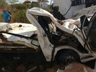 Motorista morre após carreta tombar e atingir caminhonete no Agreste de PE