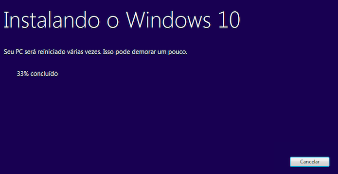 Atualizando sistema para o Windows 10 (Foto: Reprodução/Helito Bijora) 