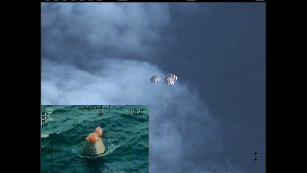Orion é resgatada no Oceano Pacífico (Foto: NASA)