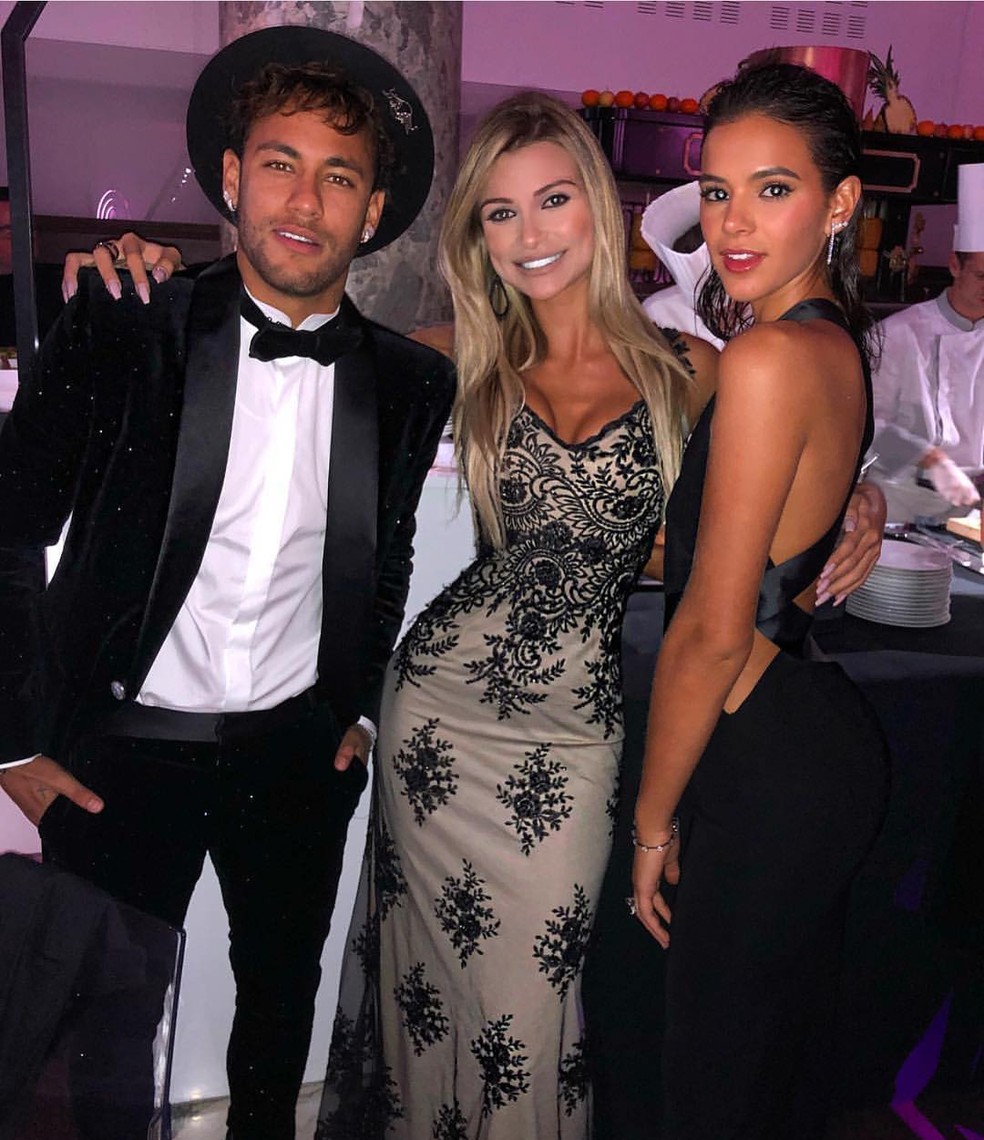 Neymar e Bruna Marquezine, na festa de aniversário de 26 anos do craque (Foto: Reprodução/Instagram)