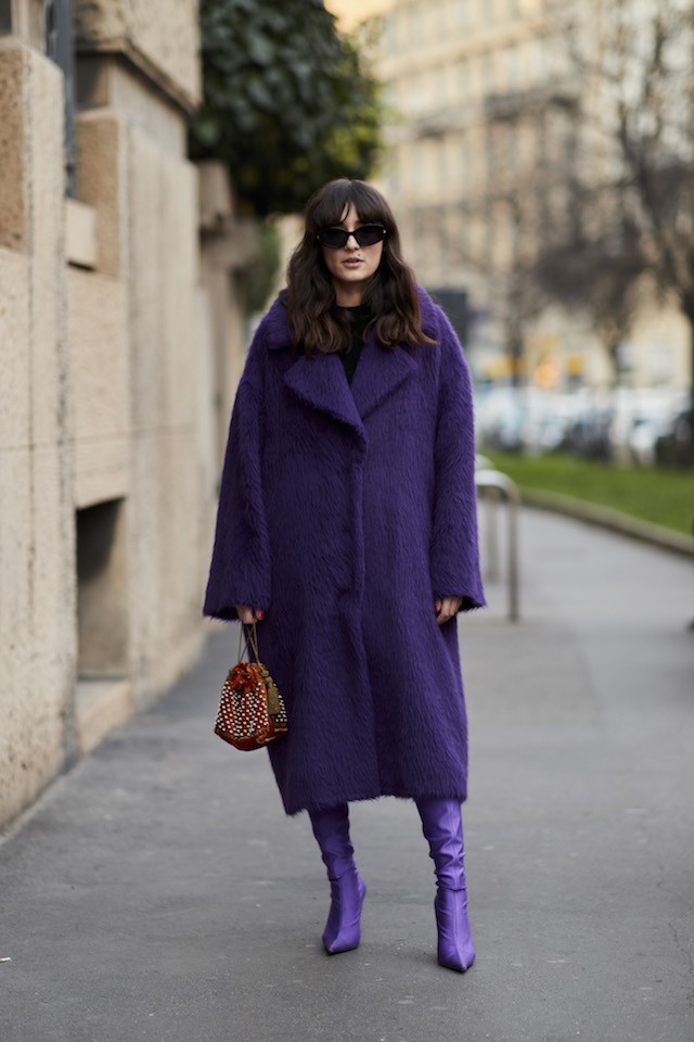 As pouch bags (ou drawstring bags), que serão seu modelo favorito no verão 2019 (Foto: Imaxtree)