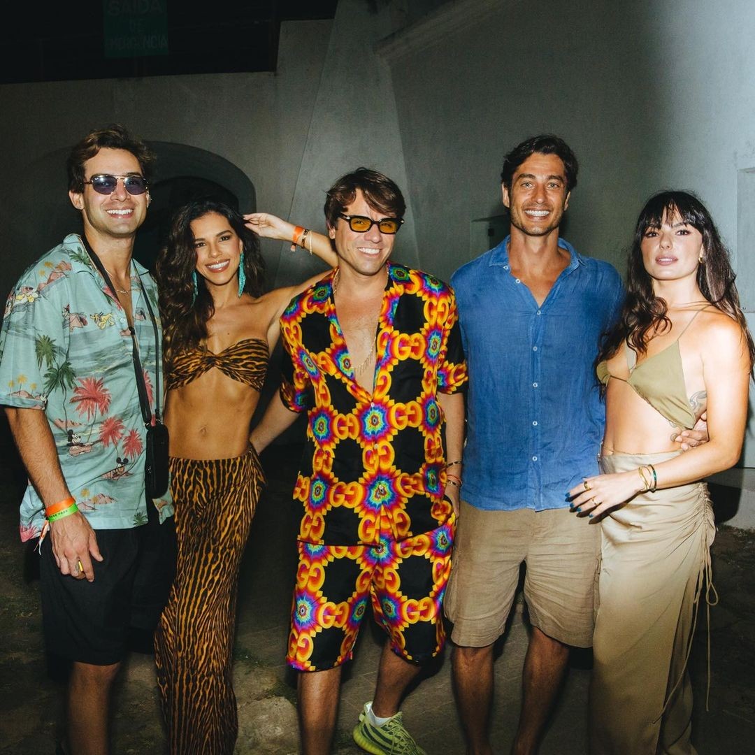 Mariana Rios abre álbum com amigos em Noronha (Foto: Reprodução/Instagram)